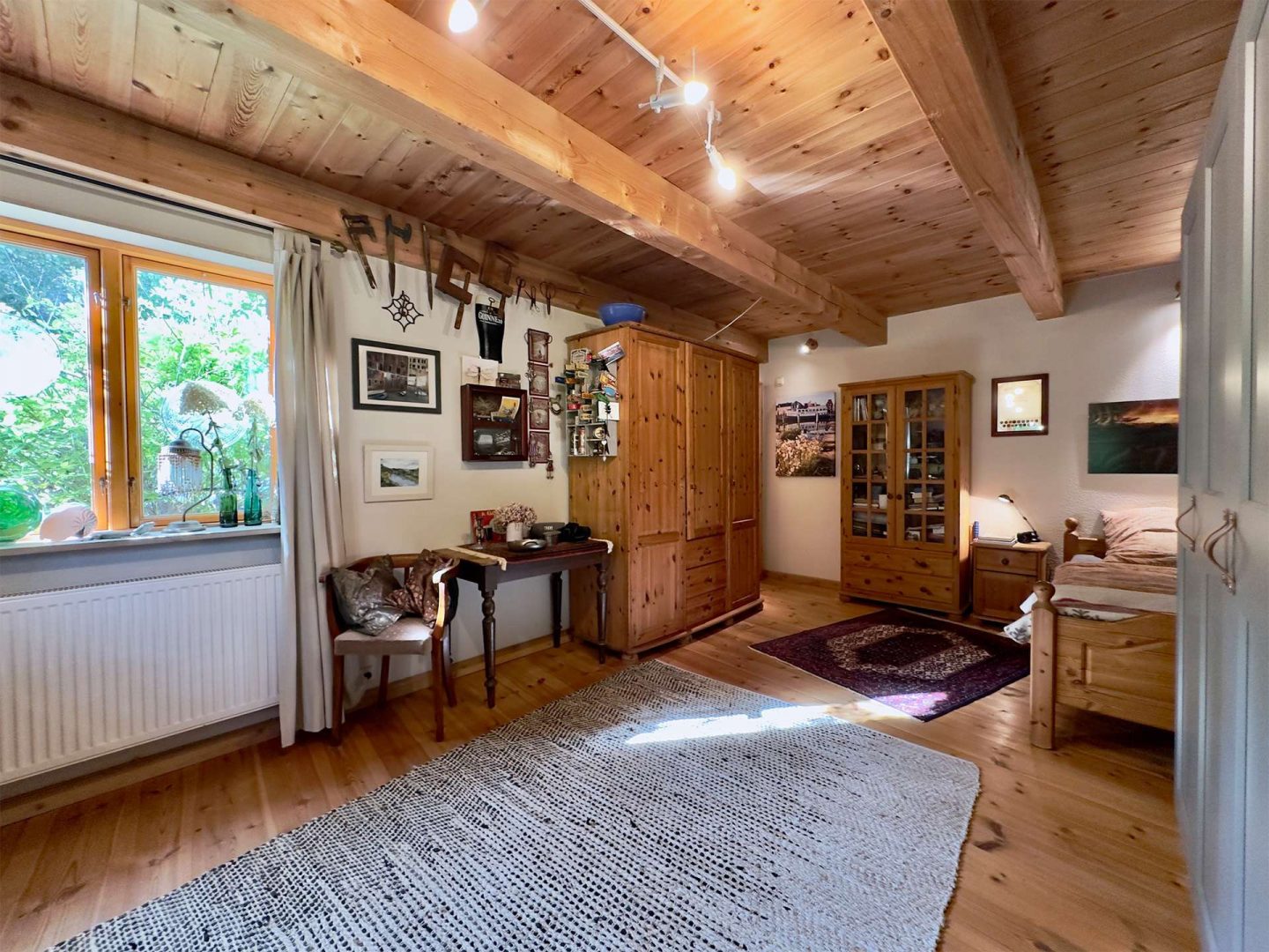 Wohnhaus Zimmer 1 EG Ansicht 2