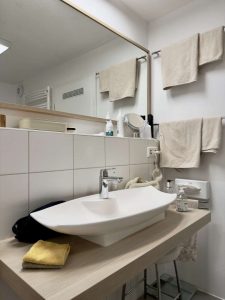 Badezimmer OG (Whg2)