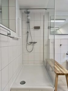 Dusche OG (Whg1)
