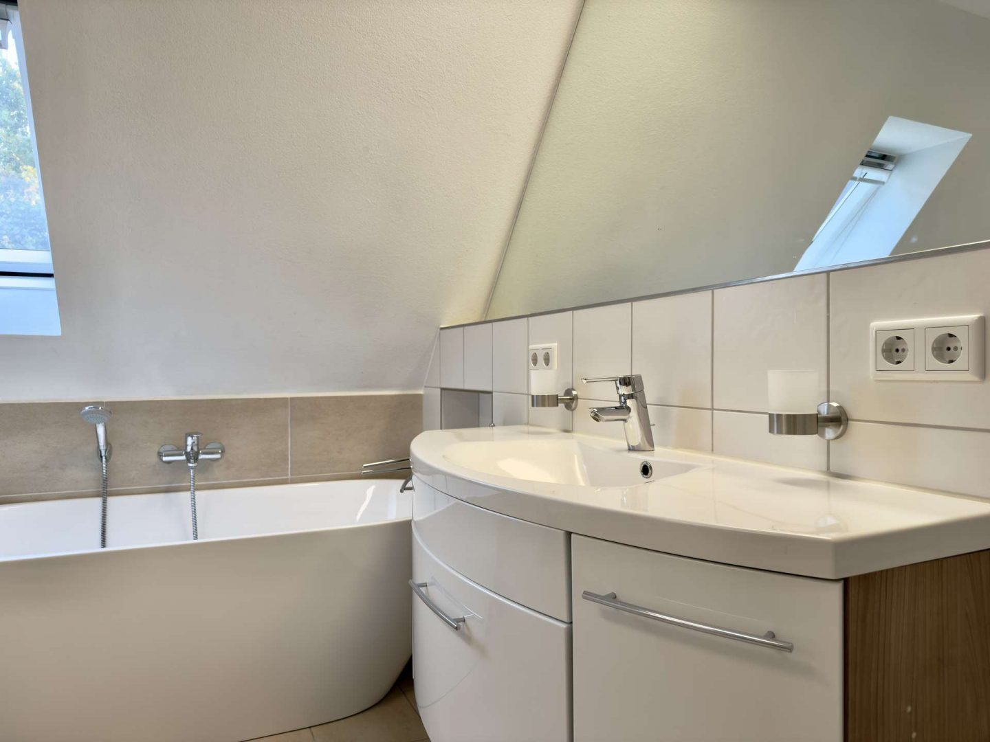 Badezimmer OG (Whg1)