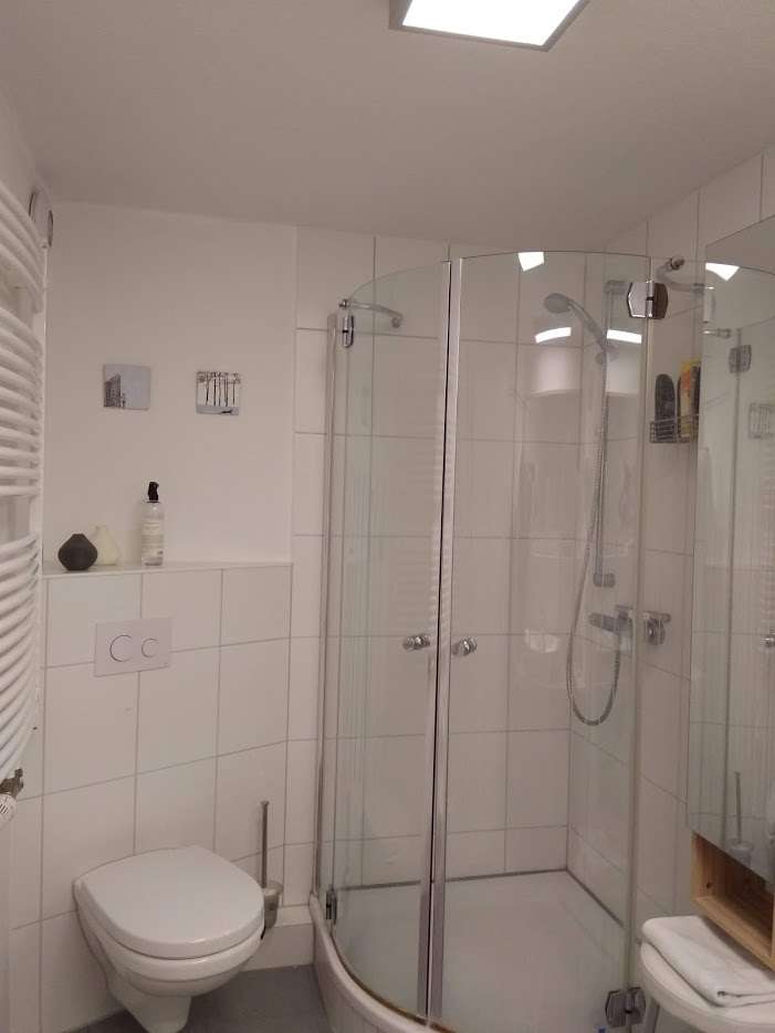 Badezimmer OG (Whg2)